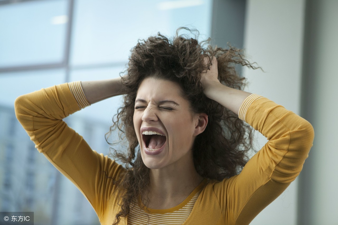 女生大姨妈来了会有什么症状,出现什么症状表示女生大姨妈来了