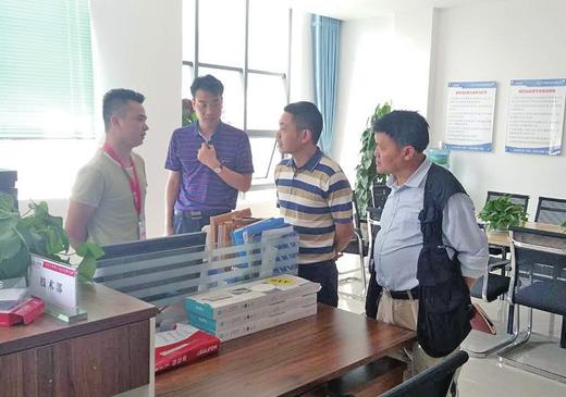 产业强起来城乡美起来百姓乐起来,产业旺起来村民乐开怀