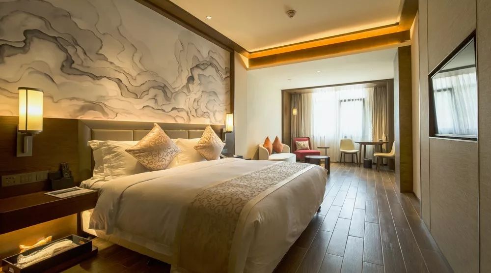 一个夏天都不用电风扇的地方,一个夏天没关空调