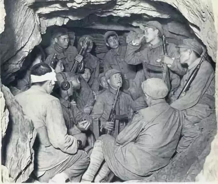 挖土也能打赢敌人吗?是的!这就是解放军的土工作业!