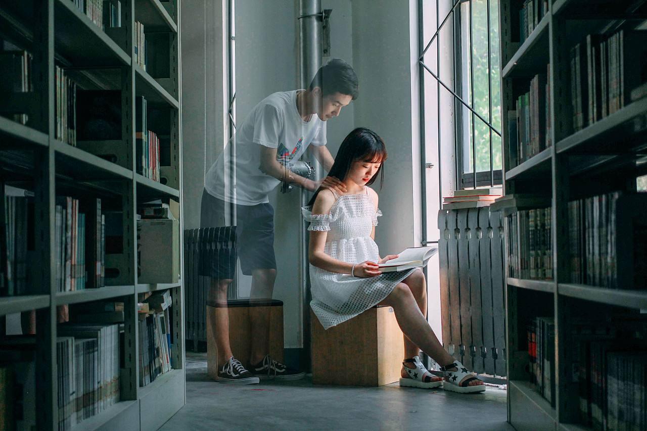鍑鸿建鍚庢垜浠繕鑳藉洖鍒颁粠鍓嶅悧,琚嚭杞ㄥ悗浣犱滑閮芥槸鎬庝箞璧板嚭鏉ョ殑