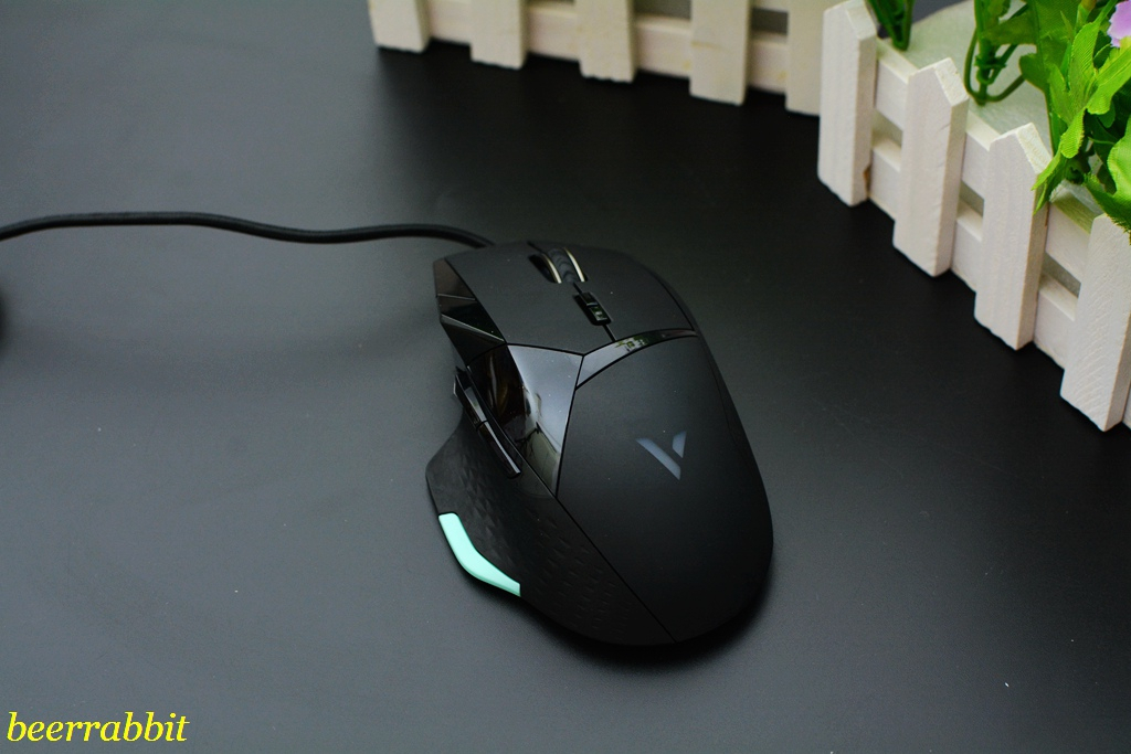 雷柏vt900和罗技g502哪个好,雷柏rapoo雷柏vt900鼠标