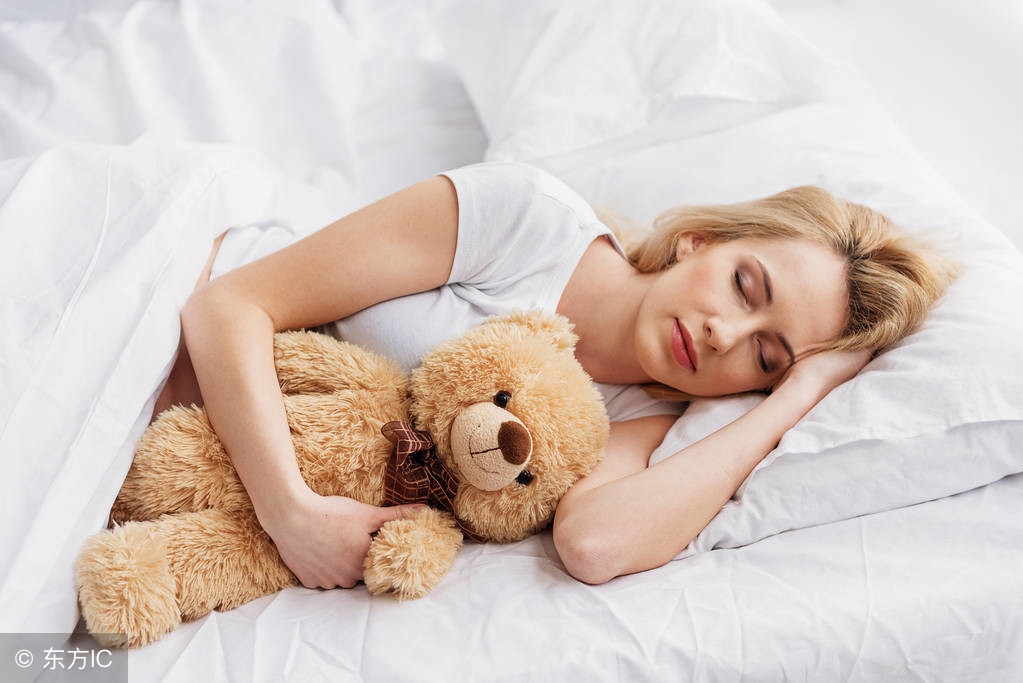 孕妇怀孕期间正确的睡姿