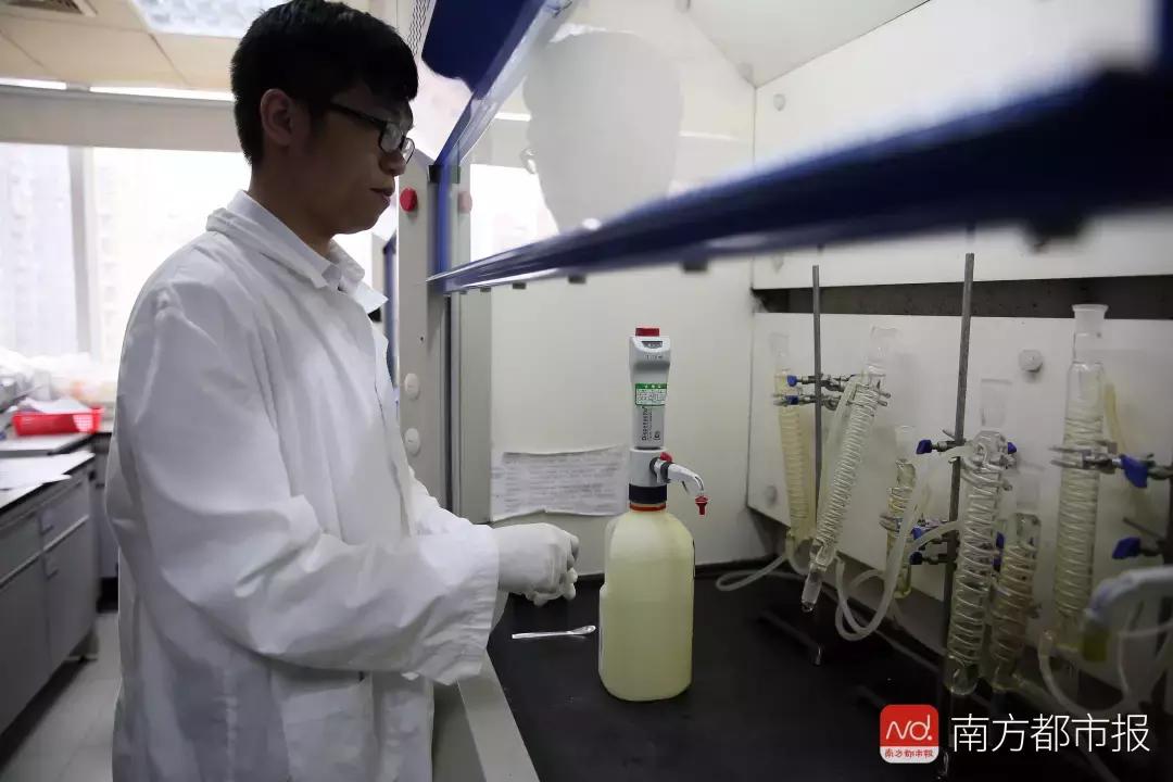 不小心吃到水晶泥和史莱姆怎么办,史莱姆水晶泥危害