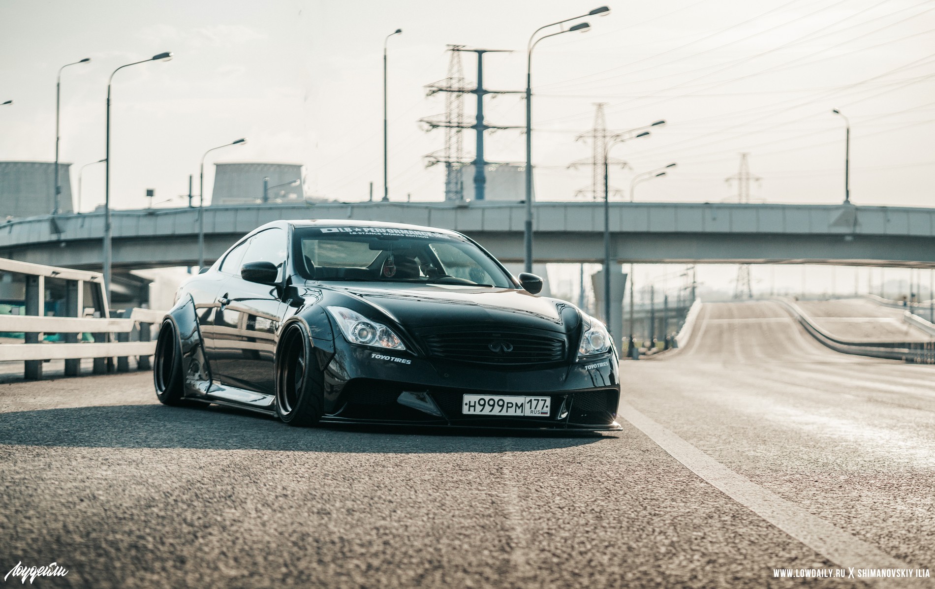 英菲尼迪g37小改,英菲尼迪g37升级高清屏幕