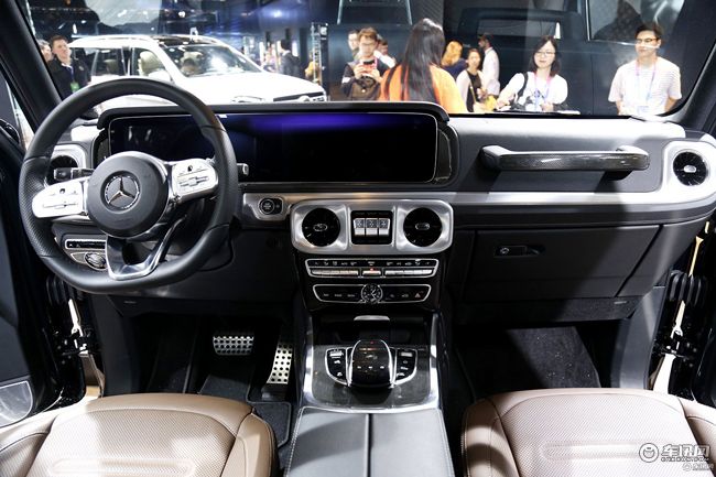 骑川崎h2被开豪车看不起,川崎h2r能不能跑过阿斯顿马丁