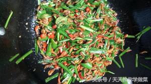 韭菜炒河虾干是什么菜系,韭菜炒河虾能放多长时间不变质