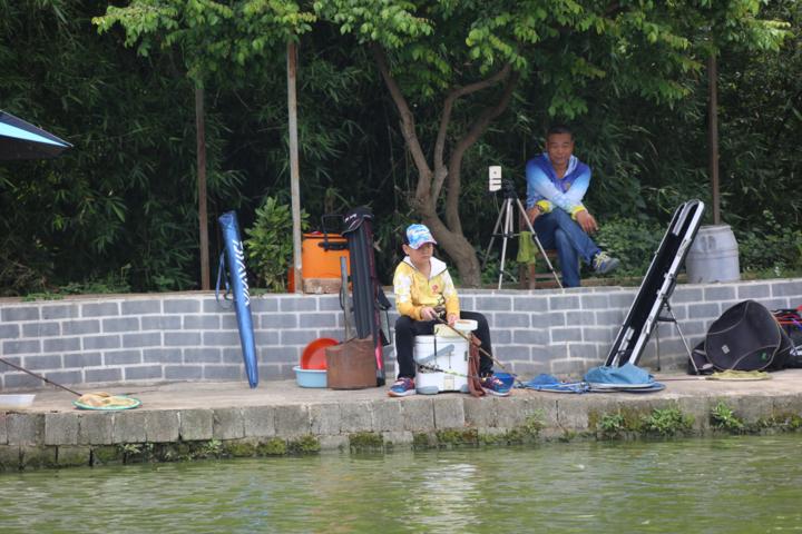 c罗年轻时教青训,c罗青训