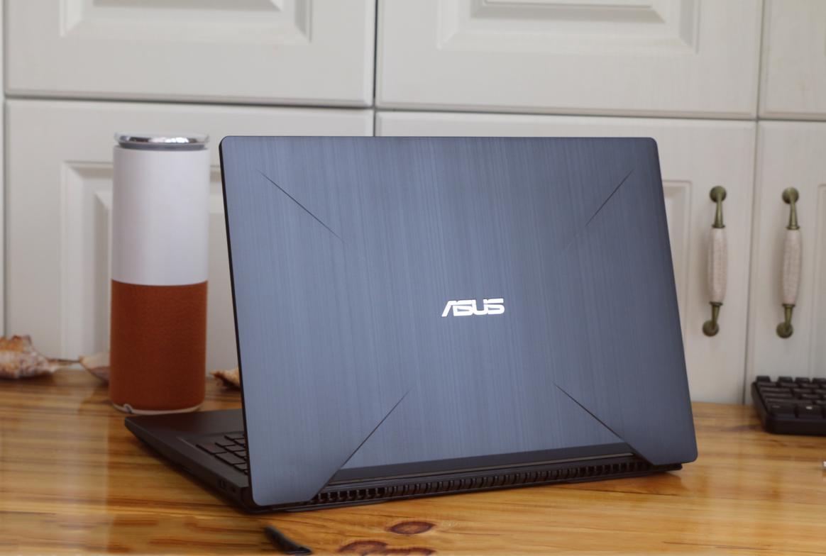 华硕飞行堡垒fx63v装nvme固态,飞行堡垒fx63vm1050ti