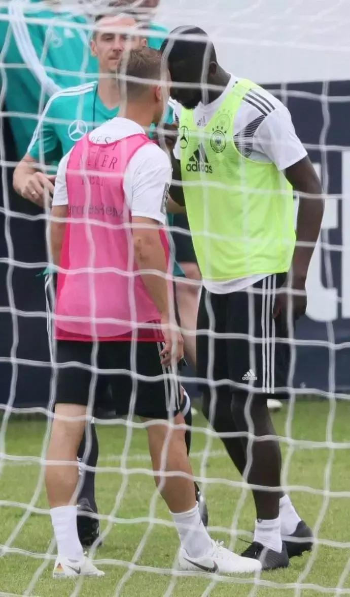 寰峰浗鎴樿溅鍐呰,寰峰浗鎴樿溅缁忔祹鎹熷け