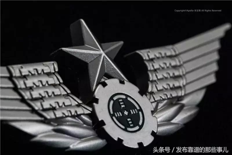 中国人民解放军陆军空军海军军旗,人民解放军军旗介绍图文