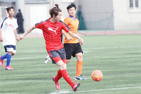 鹿晗篮球球技,鹿晗球技什么水平