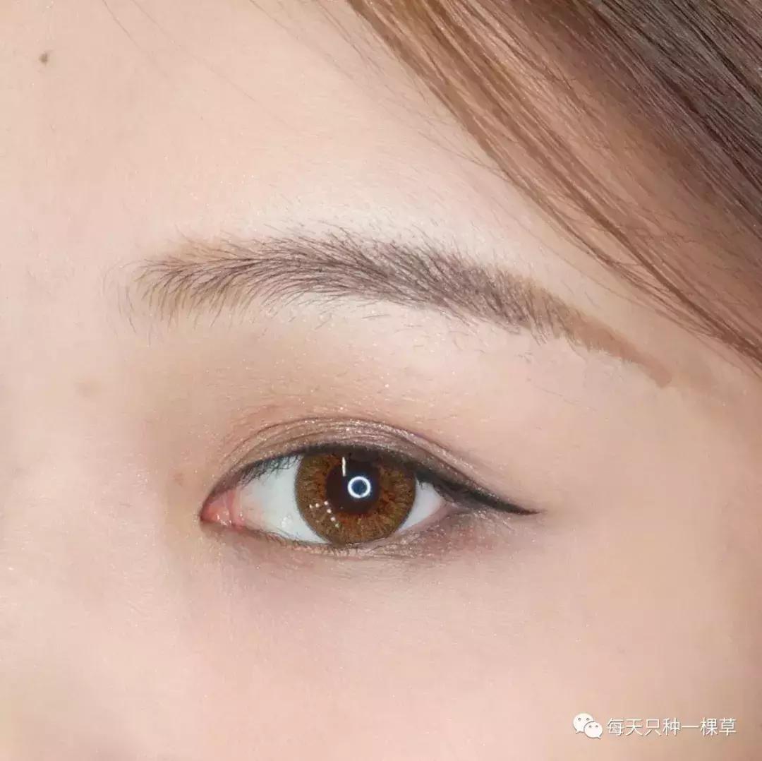 周冬雨的内双眼线,周冬雨内双眼线画法