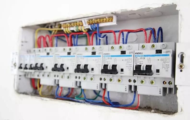 电工空气开关基础知识教学,电工空气接线基本知识