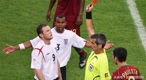 历届世界杯十大冷门回顾,最让球迷感动的瞬间