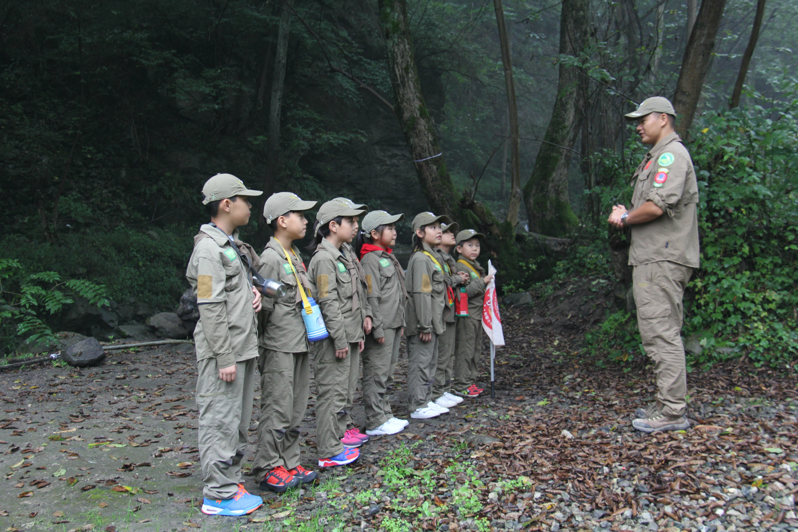 不让家长忽略孩子,关注孩子但不打扰