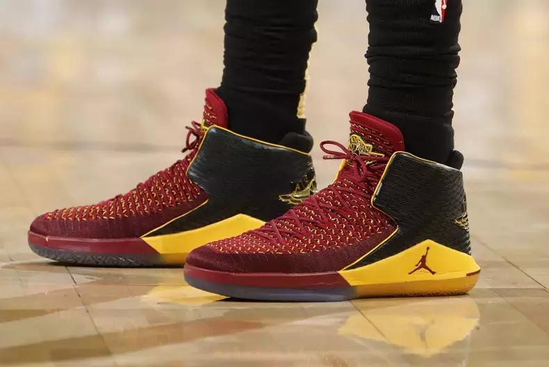 NBA总决赛G1赛场上脚鞋款一览