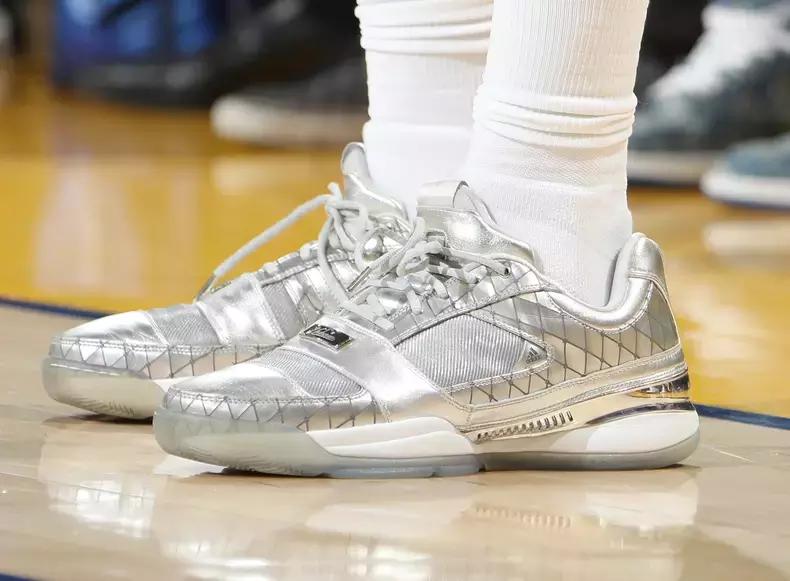 NBA总决赛G1赛场上脚鞋款一览