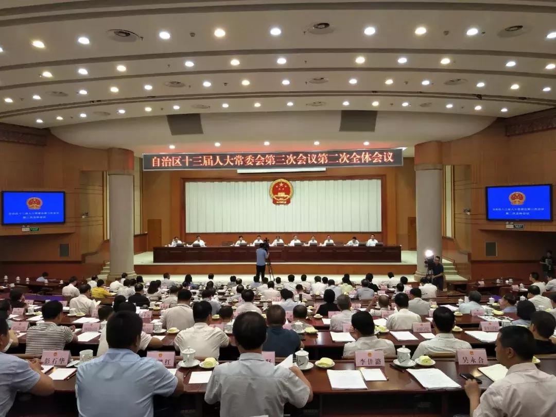 表妹你知道嘛！从今往后你再笑话我说话夹壮是犯法的啵