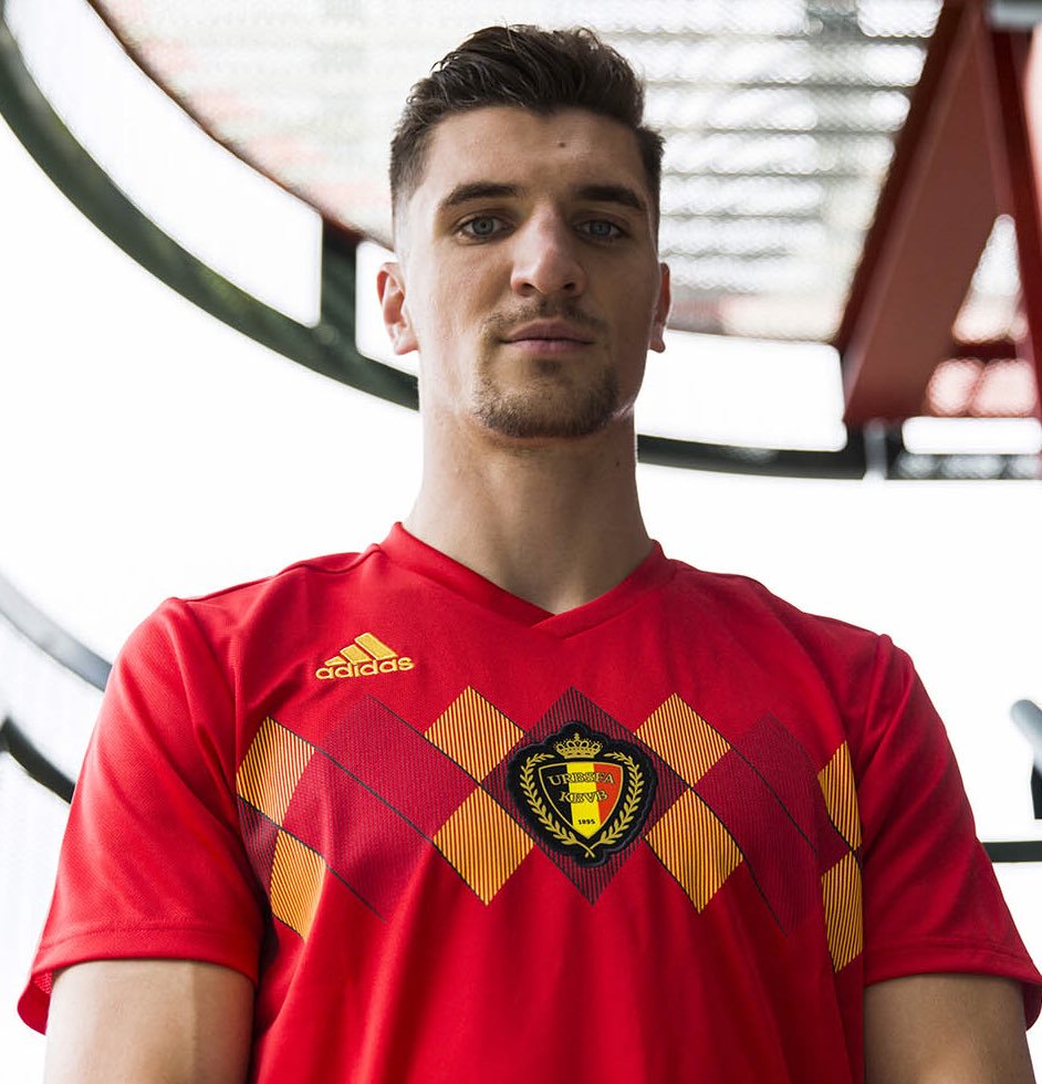 阿迪达斯欧洲杯球衣发布2024,阿迪达斯世界杯足球系列介绍