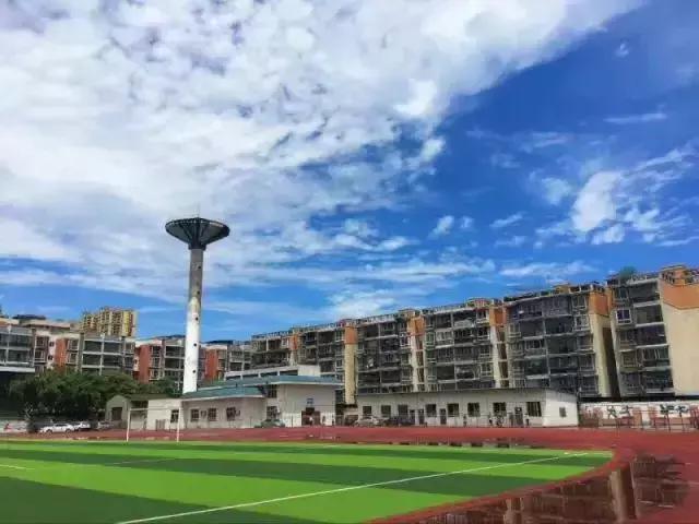 走进乐山一中,乐山一中辉煌时刻