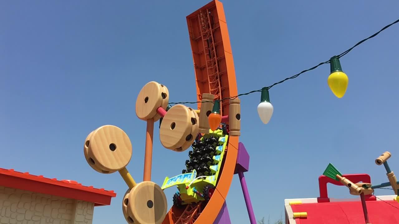 上海迪士尼游玩攻略最新,迪士尼游玩攻略上海最新