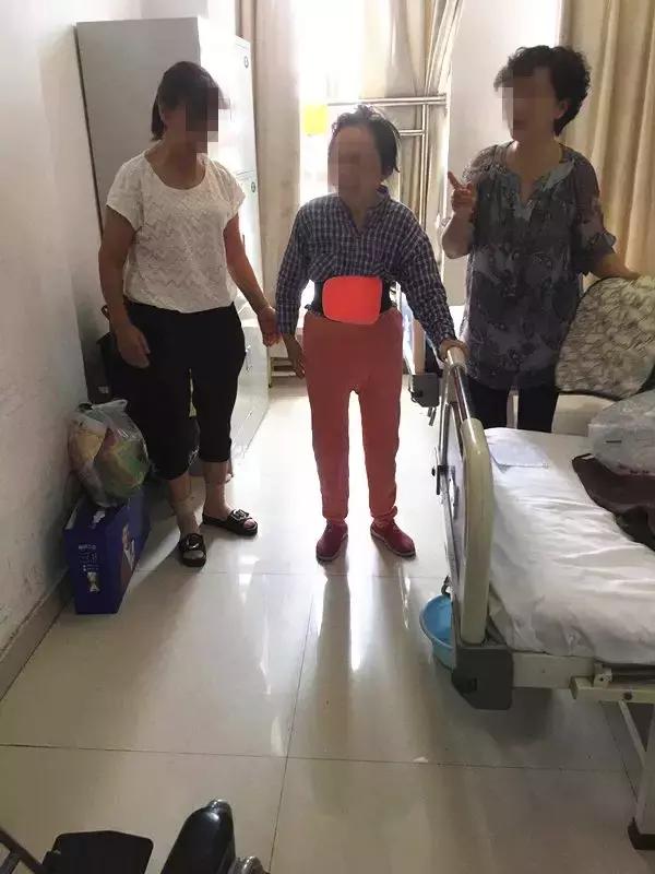 腰椎骨折怎么到医院看病,腰椎病理性骨折怎么冶