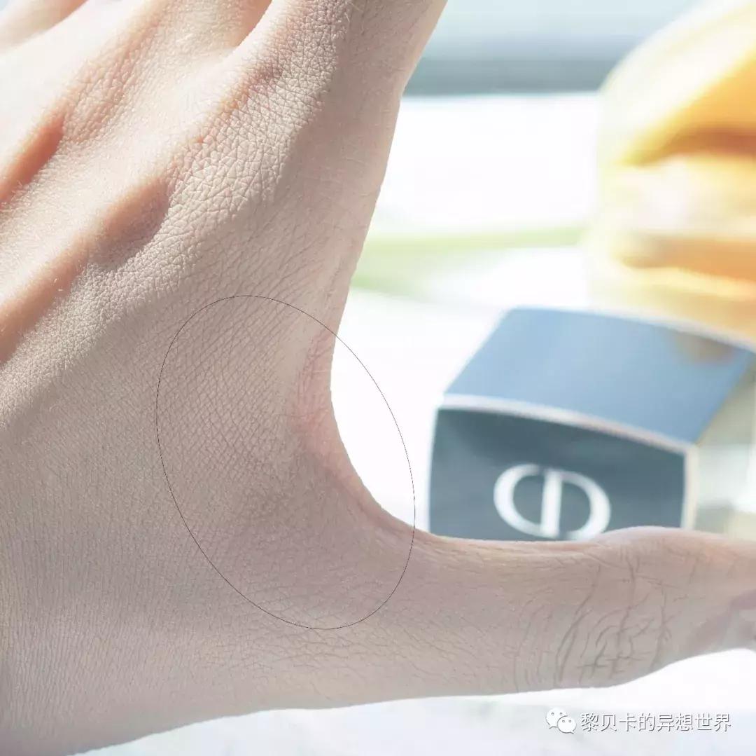 适合夏天用的粉底液遮瑕不脱妆,夏天脸部容易出汗适合哪个粉底液