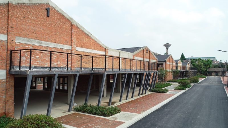 798工业与艺术的碰撞与融合,798与当代艺术