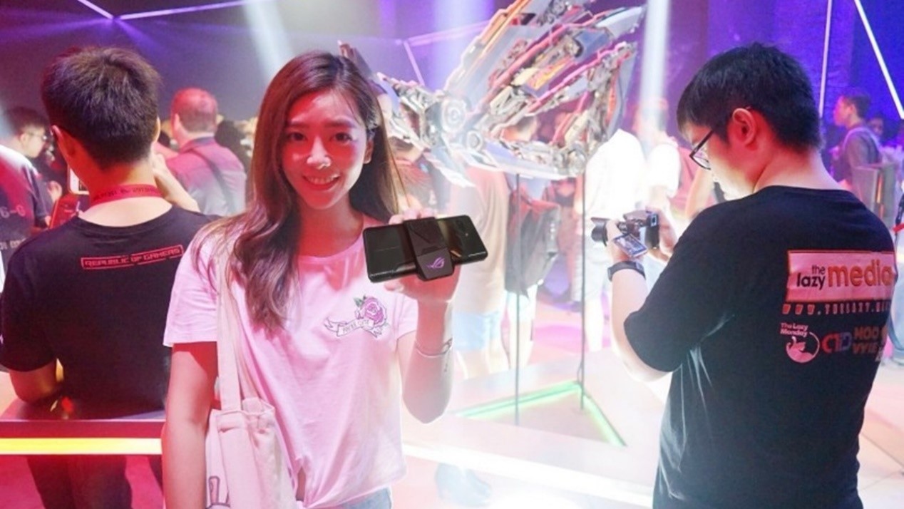 新款rog游戏手机官宣即将登场,rog发布会2022会发布手机吗