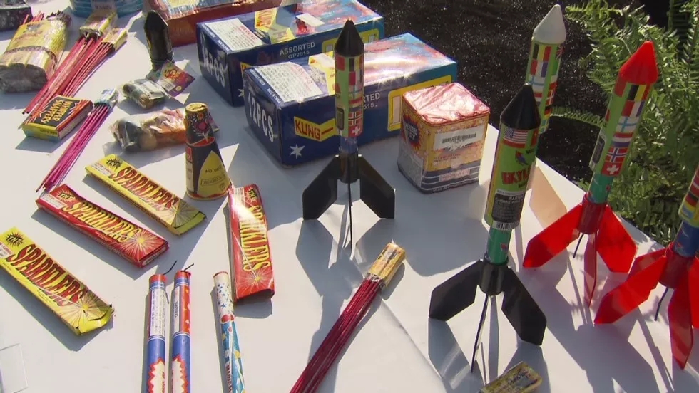 球场内的烟火是什么,球场的烟火