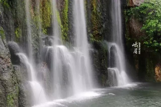 带着女生去峨眉山,带着女友穷游