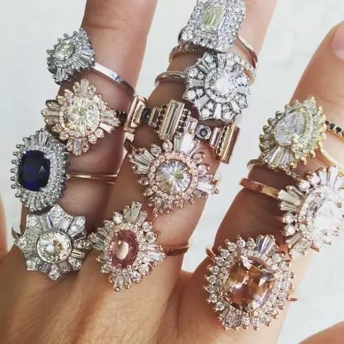 阿娇蜜月后甜晒大钻戒,阿娇钻戒和张馨予钻戒