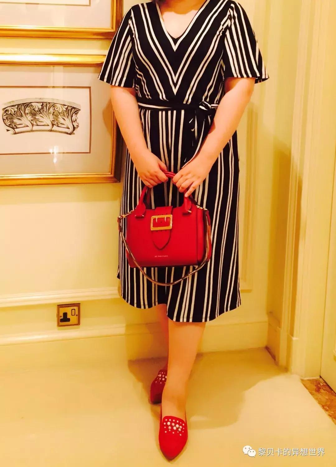 她们买了不少包，但天天背的还是这几个