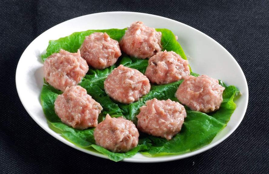 做肉丸教学视频,怎样炸出劲道的肉丸