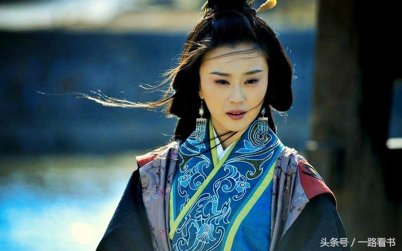 从一本书里穿越进了另一本书里,一路看书完整版