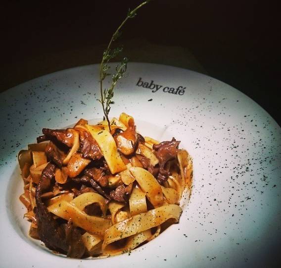 香港吃喝玩乐最全攻略,香港一天吃喝玩买详细攻略