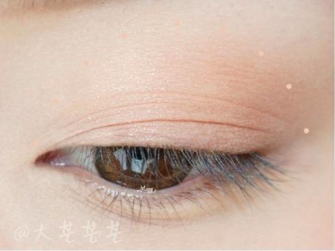 更新一个适合日常的眼影简单画法,眼影画法新手两色眼影盘