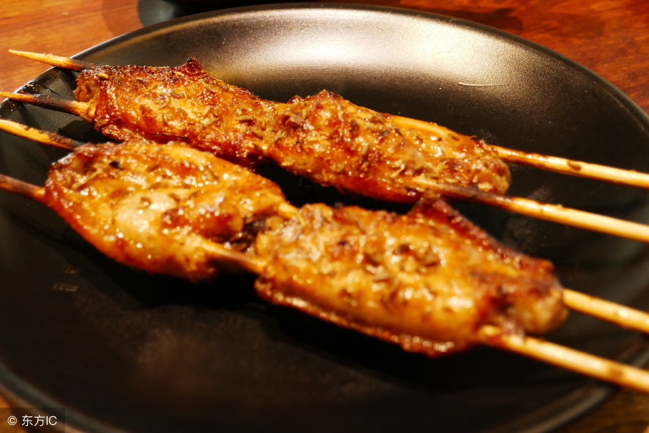 吃饺子没蘸酱油进监狱真的假的,去内蒙古吃饺子没有蘸酱油事件