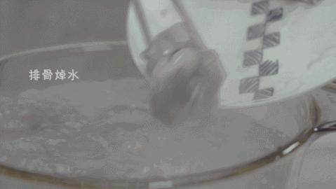 猴头菇山药枸杞排骨汤功效,猴头菇排骨和什么煲汤最养胃