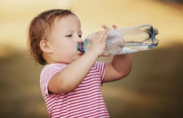 闷热天气宝宝护理,天气太热宝宝中暑怎么办