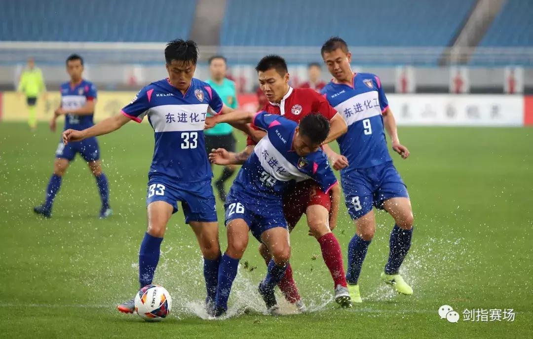「图集」雨中狂胜！“雨神”淄博星期天5:0沈阳东进联赛首次连胜