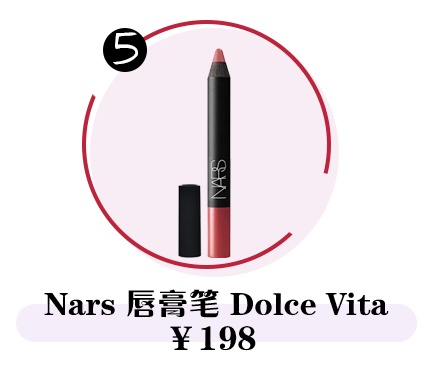 每个女人都缺少一支口红,每个女人的包包里都缺一支口红