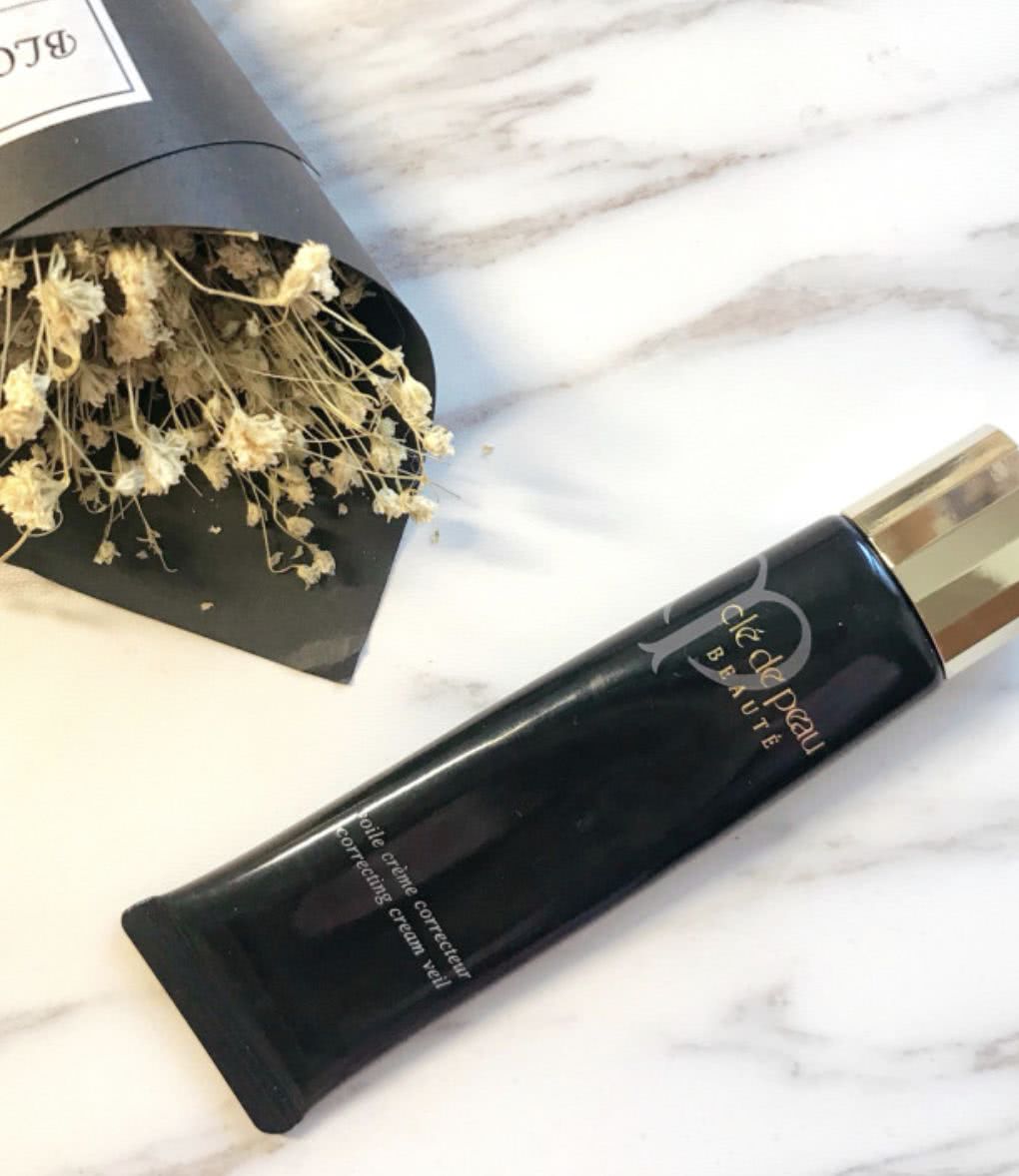 如何防止脱妆或底妆暗沉,夏季化妆怎么避免脱妆