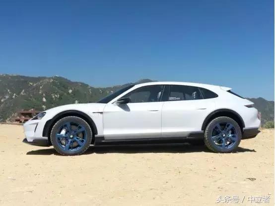 保时捷missione最新视频,纯电动保时捷跑赛道