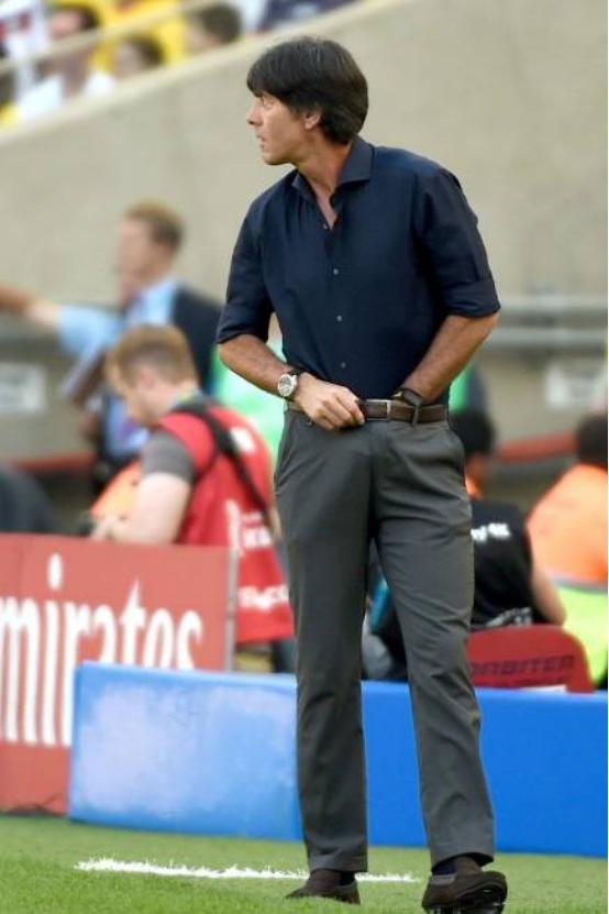 世界杯足球失误爆笑解说,足球世界杯十大惨案