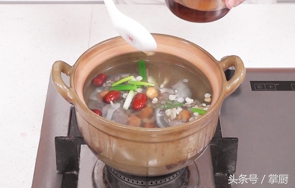 滋阴补气花旗参鸡汤,花旗参石斛花胶乌鸡汤功效