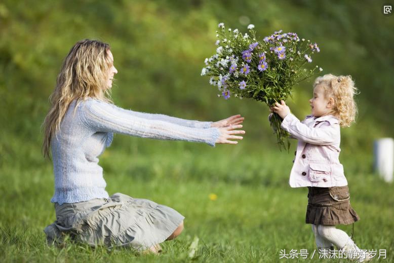 我说生孩子要趁早，你说生娃娃还是等条件成熟才好；备孕怎样选？