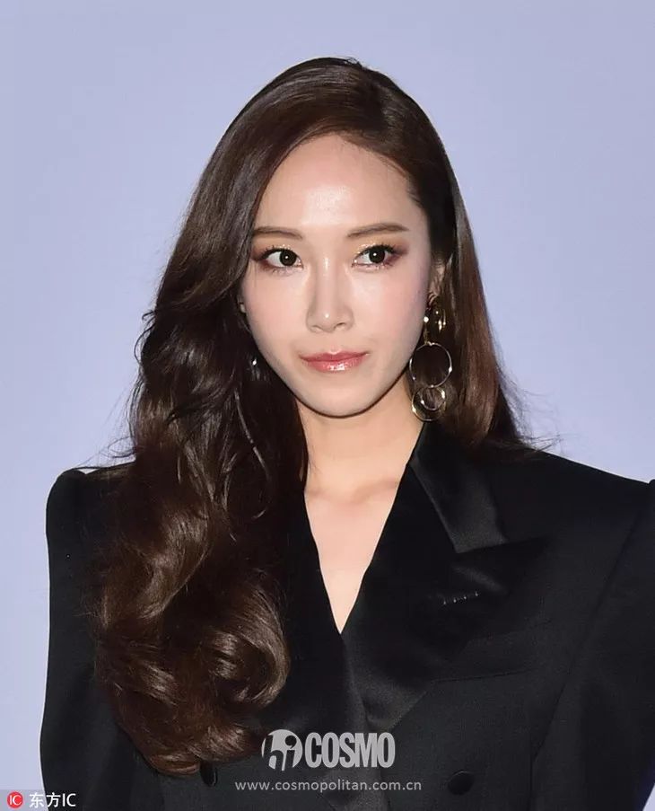 为什么中国女明星妆都好浓,中国女星化妆为什么没有日韩好看