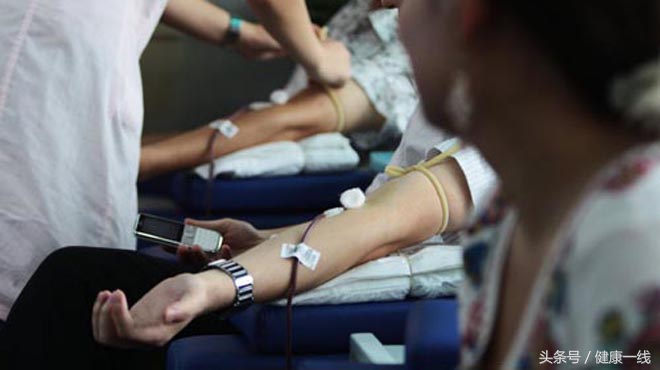 献血后四肢无力浑身酸痛,第一次献血后全身无力怎么回事